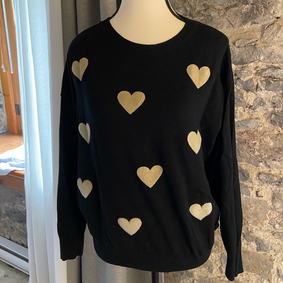 Cozy black sweater with hearts! - Picture 1 of 5